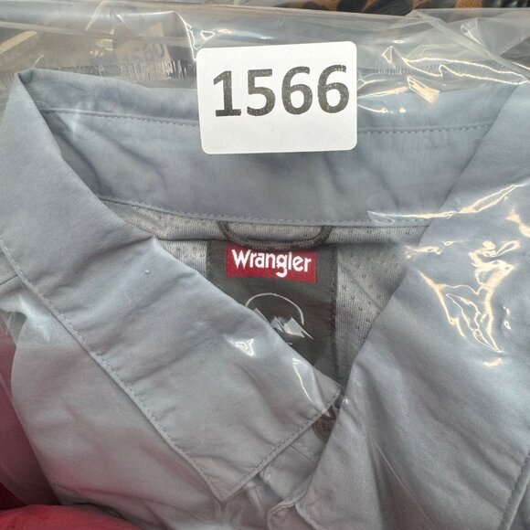 Wrangler Mens Short-Sleeve Performance Shirt Regular Fit Light Gray Size L - Picture 9 of 9